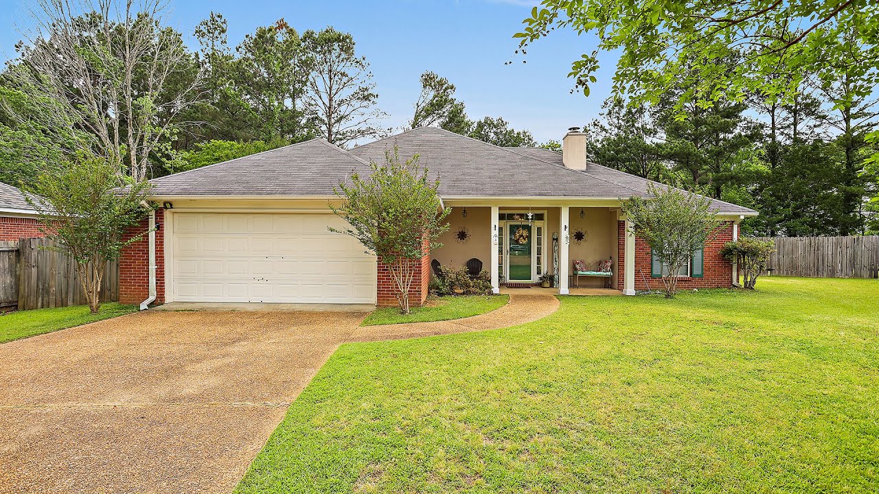 1212 Crossview Ct House for Sale in Brandon, MS Jill Gordon