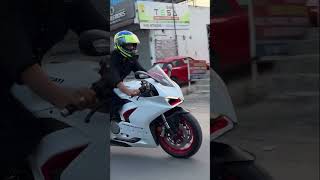 Ducati Panigale V2 Flyby