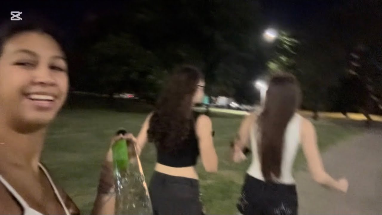 CAMINAMOS SOLAS AL BOLICHE Y PASO ESTO..!!!