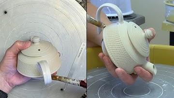 424. A Complete Process of Making a Flat Teapot with Hsin-Chuen Lin 林新春 扁壺製作示範