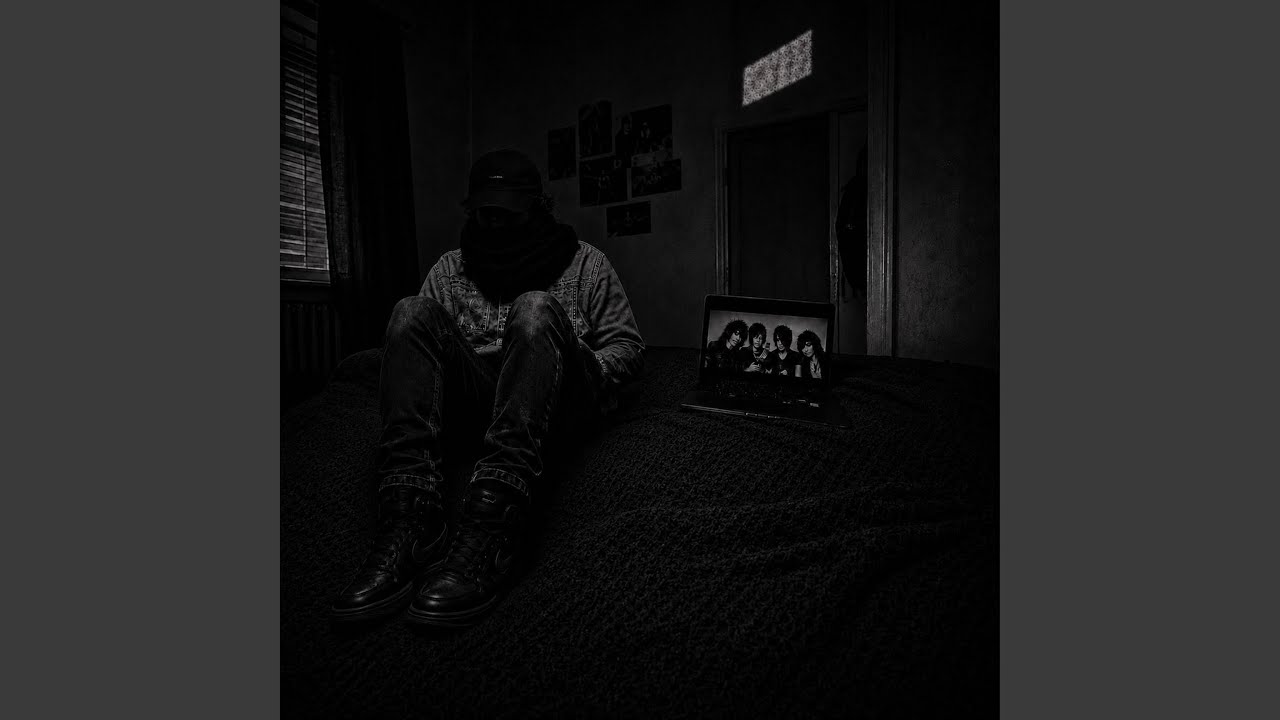 YouTubeでparanoid emo boyを視聴 YouTubeでparanoid emo boyを視聴