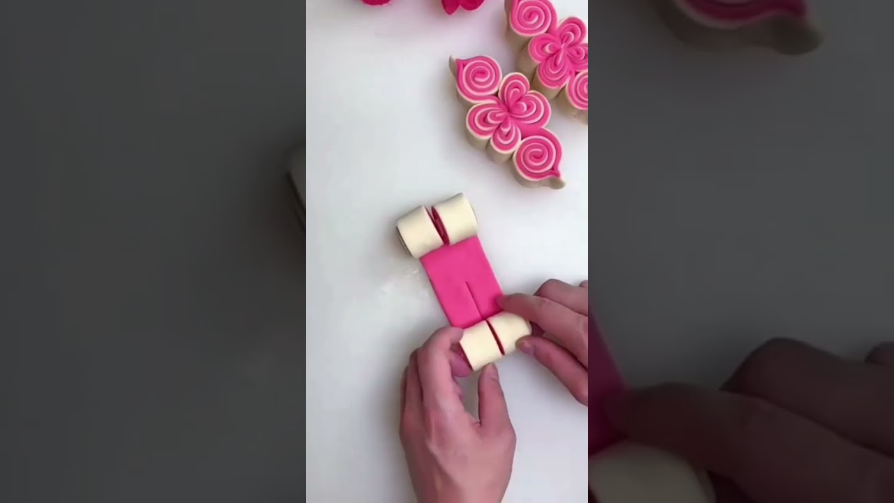 Expert Way to Create Beautiful Pink Swirl Pastry Patterns