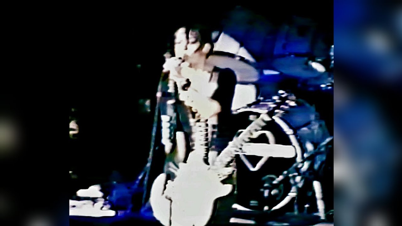 Joan Jett & The Blackhearts ~I Hate Myself For Loving You 1/3/92 Baltimore,MD
