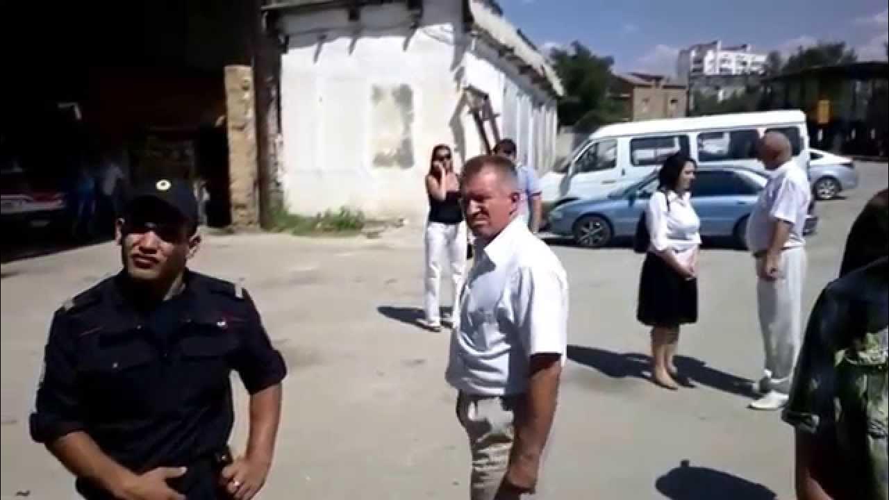 Рейдерский захват валдберис новости. Рейдерский захват в москве в 2000 годах. Рейдерский захват валдберис новости. Рейдерский захват краснодар фото. Рейдерский захват валдберис новости.