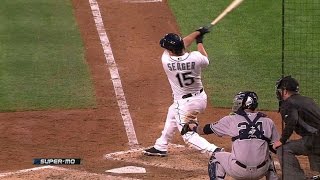 NYY@SEA: Seager crushes a three-run homer to center