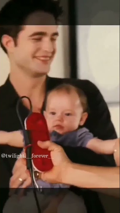 Robert Pattinson & Kristen Stewart being a dad and mom for 14 seconds tiktok twilight._forever_