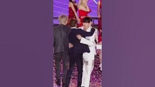 BTS RM and Twice nayeon giving each other a high five 😍😍