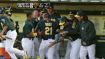 STL@OAK: Vogt connects for first hit, a solo homer
