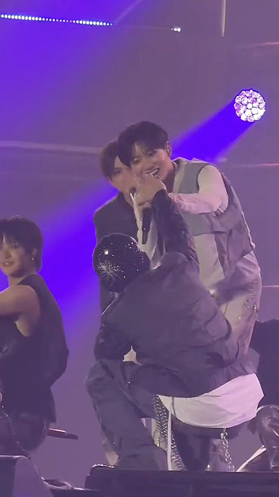 Junkyu completed Hyunsuk's heart 🥹 #JUNKYU #HYUNSUK #TREASURE #트레저 #kpop #shorts #fyp