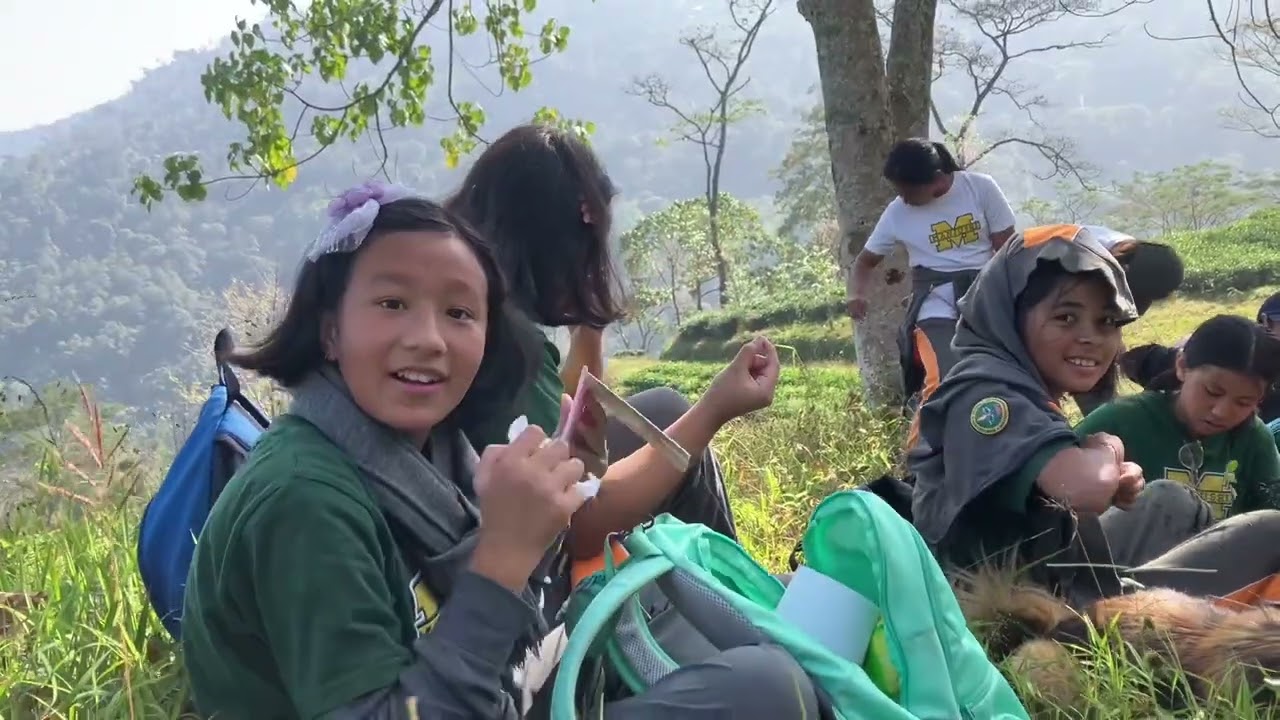 Hiking with Grade V|| Temi Tarku Manjusri Public School