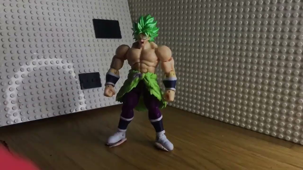 Knuckles fights Broly