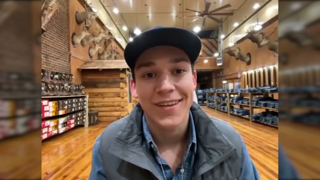 Texas father jumps out of his seat to save his bull riding son