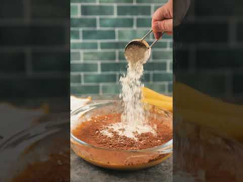 Bolo de Chocolate Sem Açúcar | 4 ingredientes