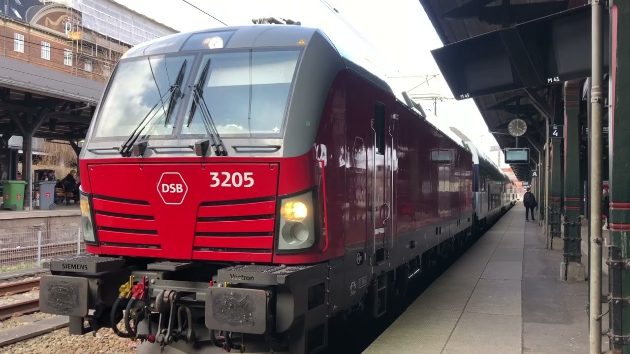 Østerport Station (ft Bubbiax - Danish Train Videos og slowfyy-_-)