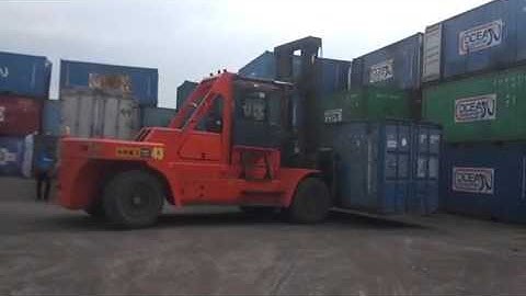 28T container handling forklift for stacking 3 layer containers