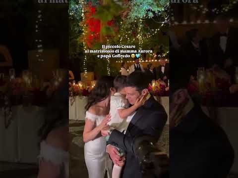 Video Aurora Ramazzotti e Goffredo Cerza si sono promessi amore eterno davanti al piccolo Cesare ?