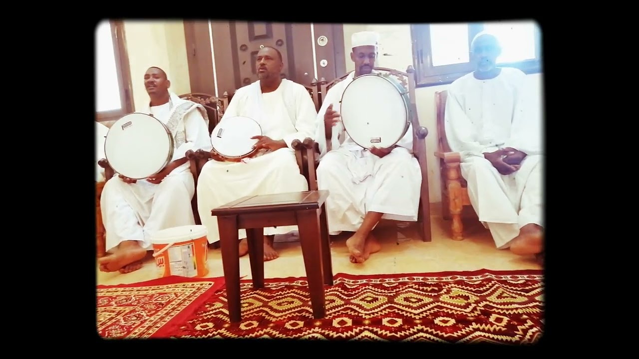 المادح محمد الامين الكباشي ( كاكا ) في مدحة يا باري صل مك / الشيخ حياتي