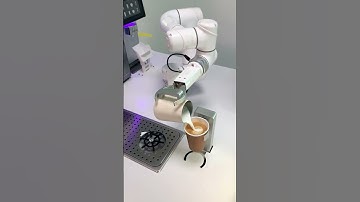 Hi dear would you like a cup of robot-made latte? #coffee #vendingmachine