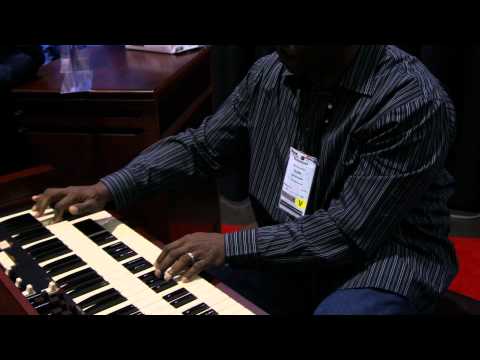 GLEN D. STEWART NAMM 2011 HAMMOND ORGAN 2011011409...