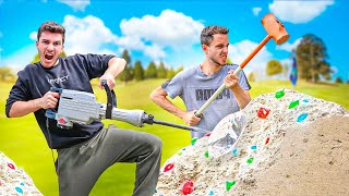 Quem MINERAR o DIAMANTE primeiro, fica com ele !
Hoje vamos minerar diamantes e quem encontrar primeiro, ganha.
Quer acompanhar os spoiler dos vídeos antes de todo mundo?
Basta me seguir no Instagram: @gammanfredi https://goo.gl/J5zyyv
Contato comercial: themasterinvencoes@gmail.com Quem MINERAR o DIAMANTE primeiro, fica com ele !