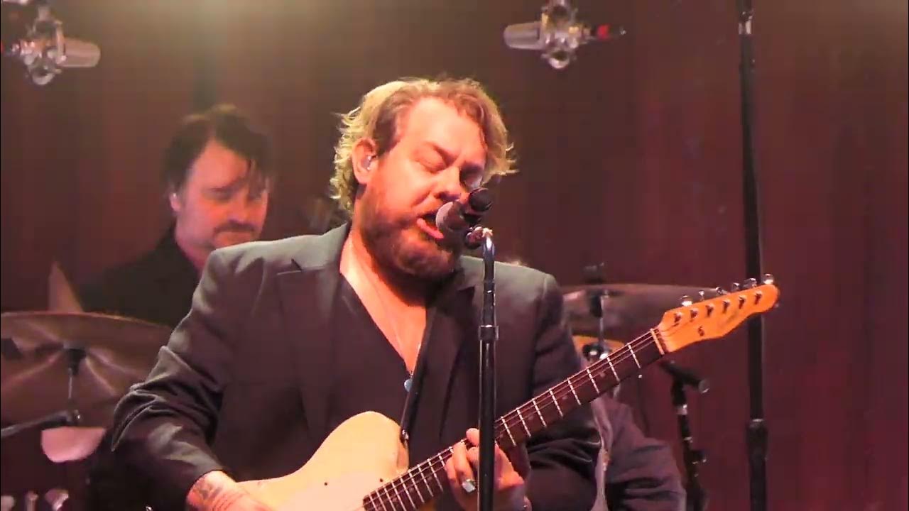 Nathaniel Rateliff I Need Never Get Old Live At The Albert Hall nathaniel-rateliff-i-need-never-get-old-live-at-the-albert-hall