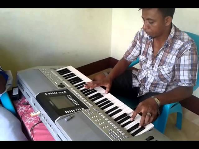 Instrument Timor Leste Inacio Soares feat Amitu Viol Part 1 class=