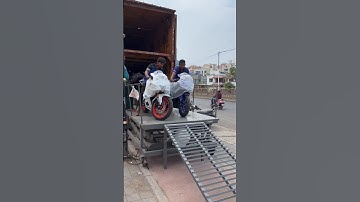 Unloading 2025 Yamaha R15 V4 OBD2B Model #shorts #r15