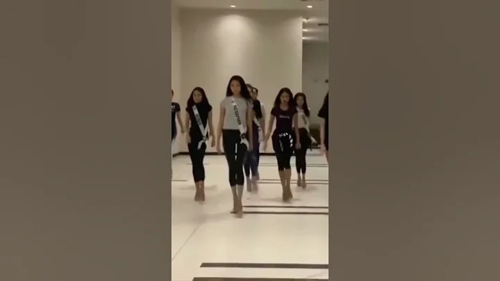 Miss Universe Thailand Models catwalking to a Cupcakke Remix of a Shakira song #shakira #cupcakke