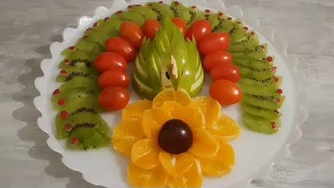 Hướng dẫn cắt tỉa trang trí con công ấp trứng bằng các loại quả đẹp