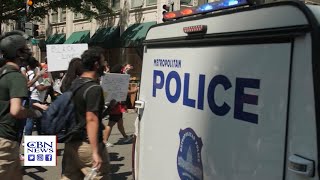 'We'll Not Be Defunding Police': Trump Announces Executive Order on Police Reform