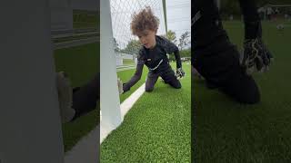 Might sleep on the pitch tonight 🥲🧲🧤 #gripmode #football #goalkeeper