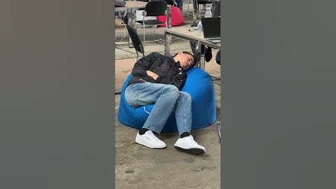 The "real" side of hackathons 😴😄