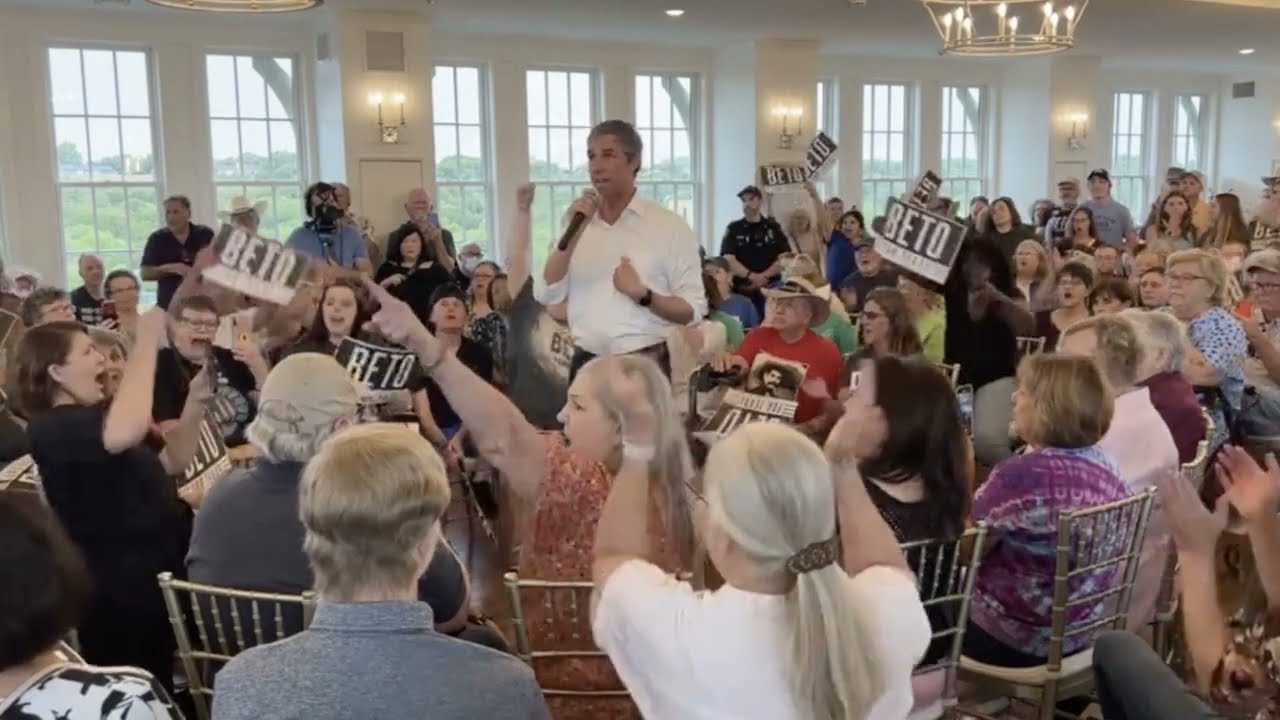 Beto O'Rourke swears at Greg Abbott supporter who heckled him