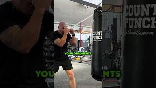 How To Set Up A Powerful Right Hook #boxing #boxingtraining #boxingworkout