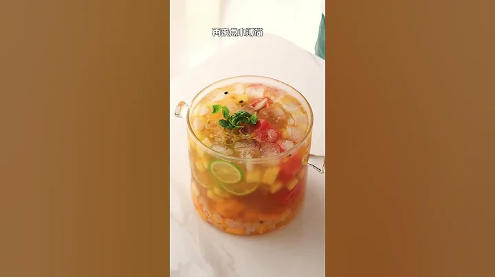 一分钟就能学会的水果茶，夏日清凉解暑必备，快给家人做一杯吧#美食分享官 #美食教程#shorts - 天天要闻