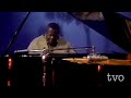 Boogie Woogie On TV Blues Etude Oscar Peterson 1982 Boogie Woogie On TV Blues Etude Oscar Peterson 1982