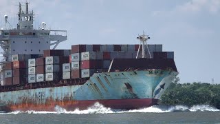 MAX SPEED of a Maersk’s Container Ship #shipspotting