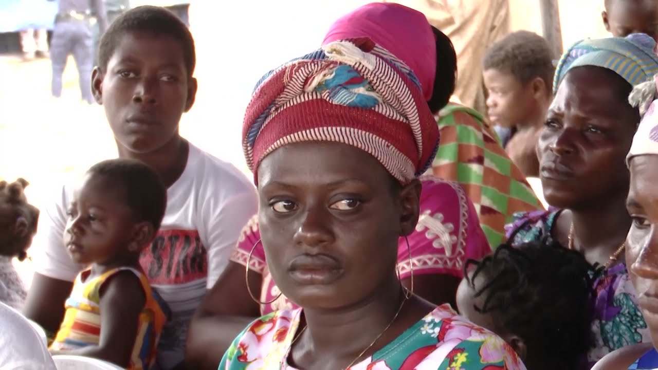 Tiébissou : Belmonde Dogo apporte le réconfort aux sinistrés de la tornade du village d'Abê