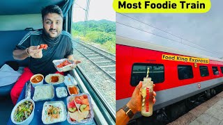 Most Foodie Train Journey Mandovi Express || Goa to Mumbai || Paisa Vasool Journey 😀 Konkan Railway