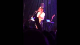 Sleater-Kinney &quot;Modern Girl&quot; at Hollywood Palladium
