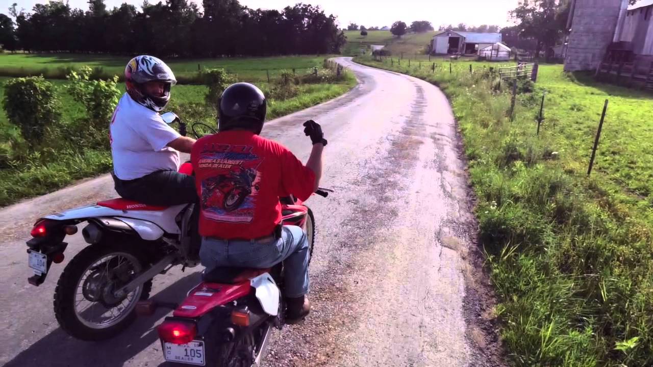 Amish Country of Lawrenceburg, TN - YouTube