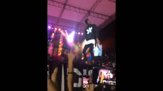 Rickey Thompson dancing to Anaconda