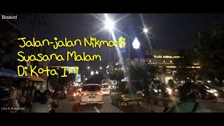 Cinematic  Jalan Raya Malam Hari