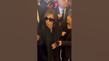 السيدة فيروز في عزاء ابنها زياد الرحباني ! 💔