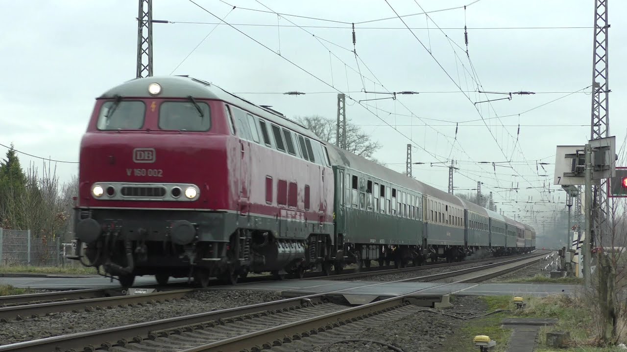 V160 002 (Lollo) im schweren Güterzugdienst bei Wilhelmshaven