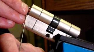 Single Pin Picking Another Uap 6 Pin Anti Pick Bs Kite Marked Euro Lock Tutorial Uklocksport.co.uk