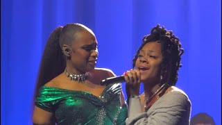 Jennifer Hudson With Alyzae Asheslittle Drummer Boy impromptu