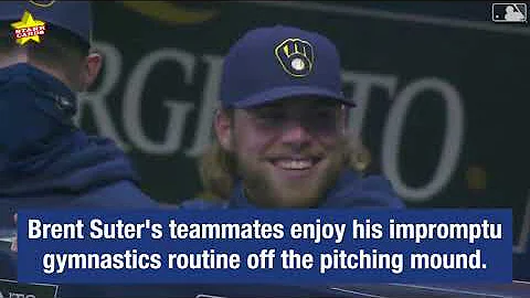 Brent Suter's Brewers teammates enjoy his imprompt...