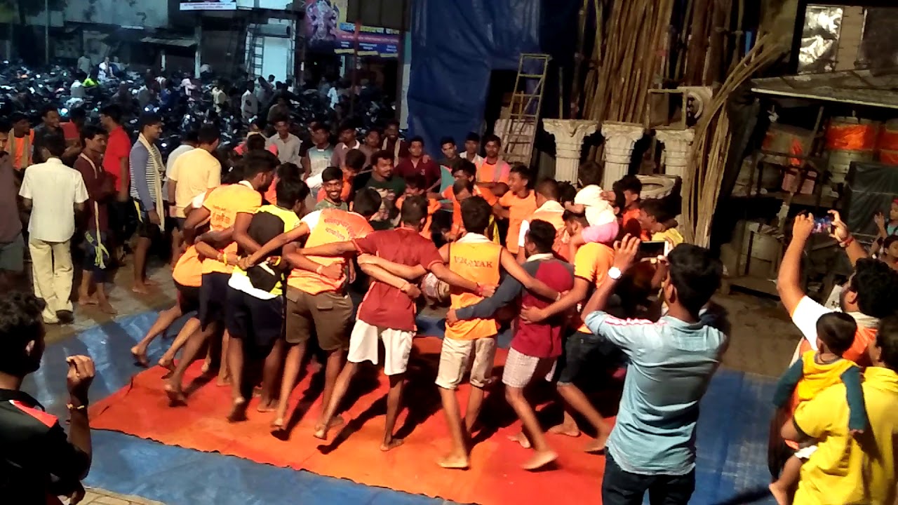 Trimurti Sandesh  Khalu  Baja Santacruz  (E) Mumbai