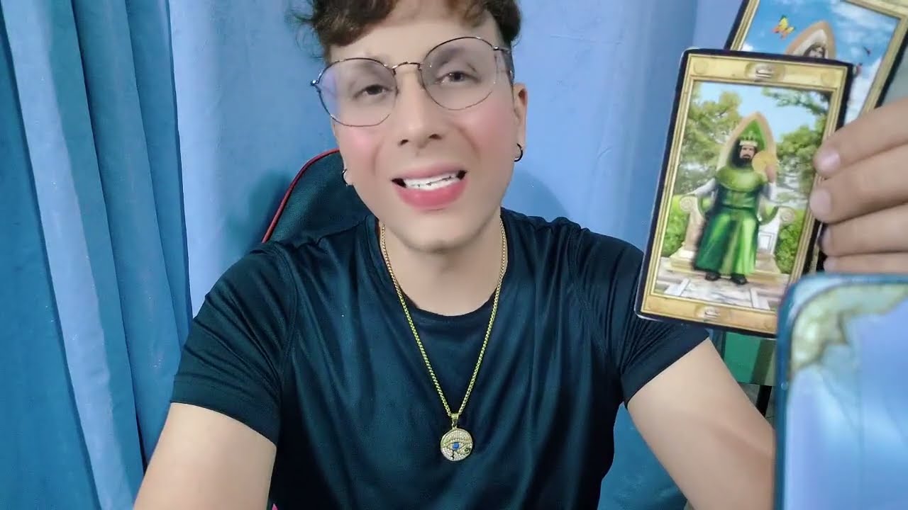 ACUARIO ♒️  HAY ALGO QUE TU EX NO TE HA CONTADO SIENTATE Y PONTE CÓMODA TE LO CUENTO.